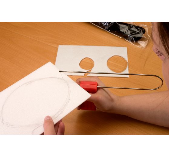 Taglierina per polistirolo, circa 22 cm.