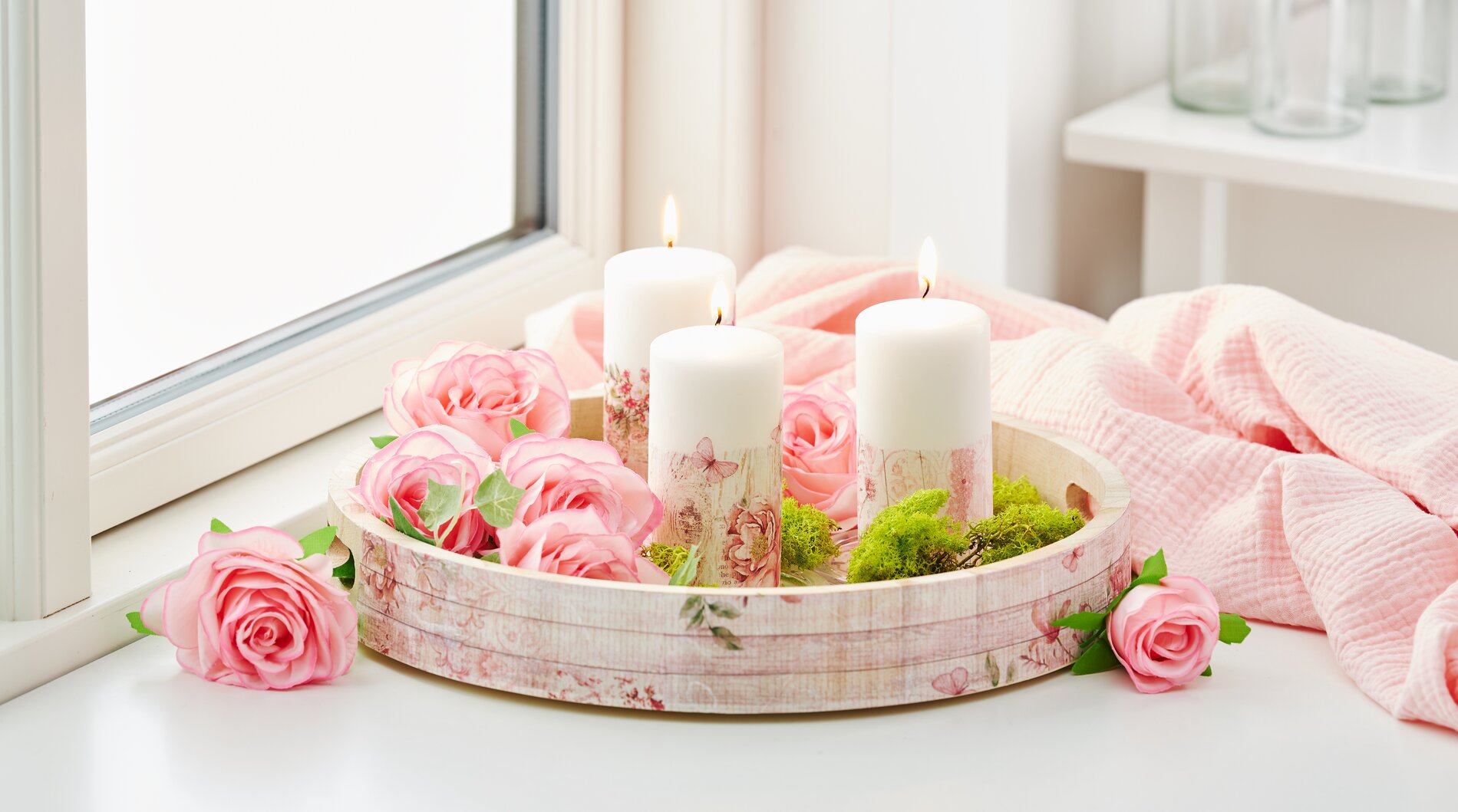 Tablett und Kerzen mit Decoupage