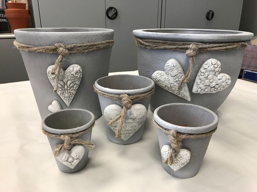 Aus alt mach neu &ndash; Terrakottat&ouml;pfe im Beton-Look